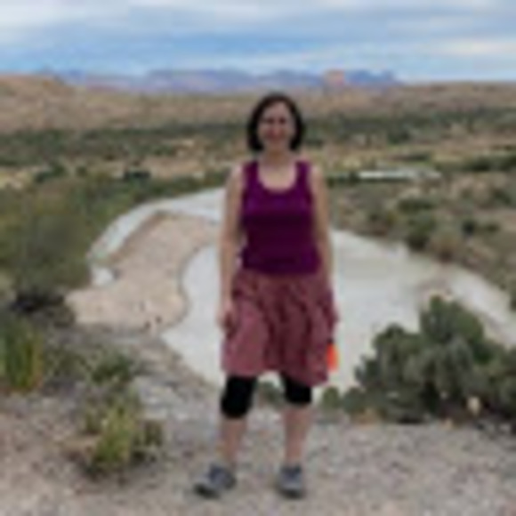 Meet your Posher, Jennifer - Picture 1 of 1